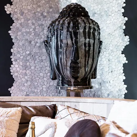 Zen By M